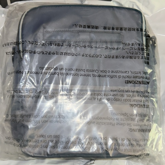 Lug Wrangler Crossbody in Blue Moon - Picture 5 of 5